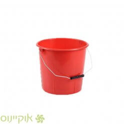 דלי שטיפה מפלסטיק בחנות אוקיינוס